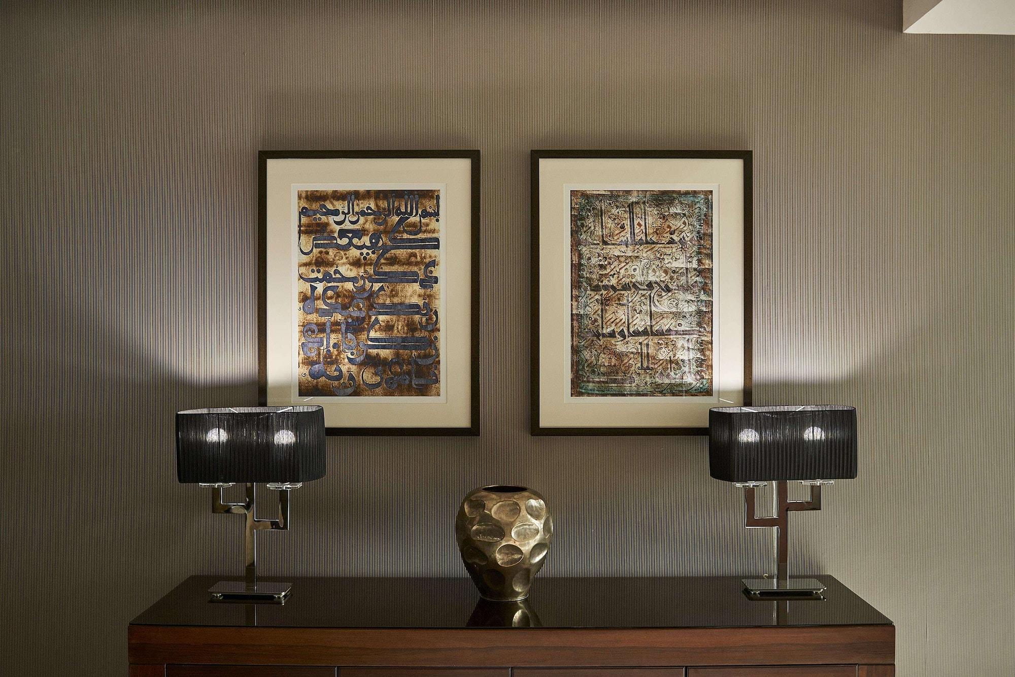 Safir Fintas Hotel Kuwait Kuwait City Екстер'єр фото A pair of paintings by the artist
