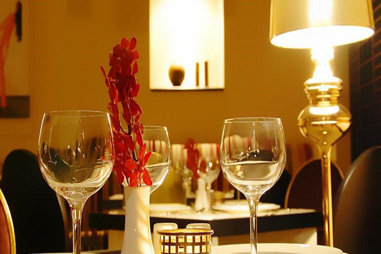 Safir Fintas Hotel Kuwait Kuwait City Екстер'єр фото Restaurant