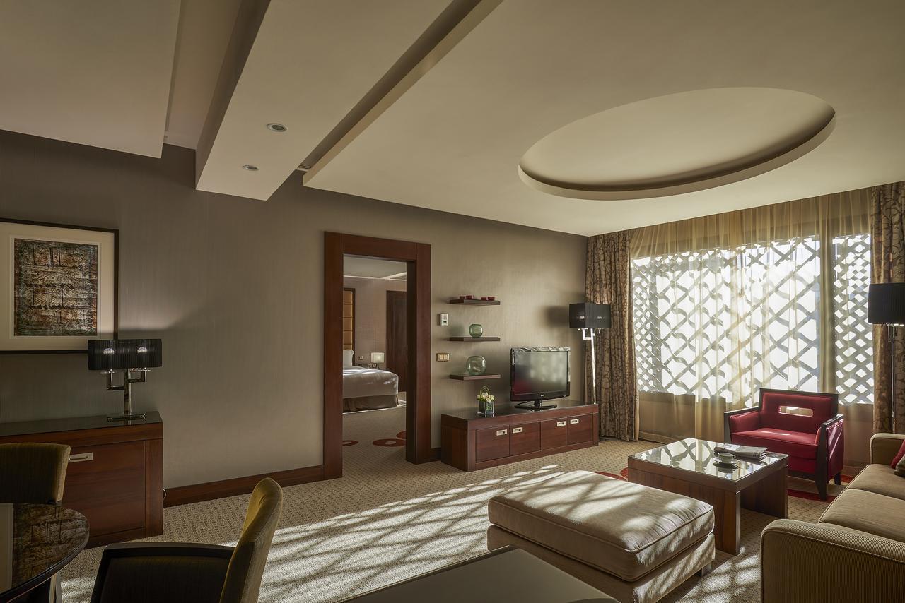 Safir Fintas Hotel Kuwait Kuwait City Екстер'єр фото A suite at the Ritz-Carlton, DIFC