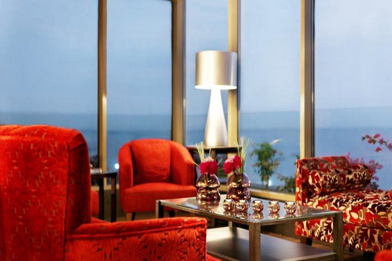 Safir Fintas Hotel Kuwait Kuwait City Екстер'єр фото The lounge at the 36th floor